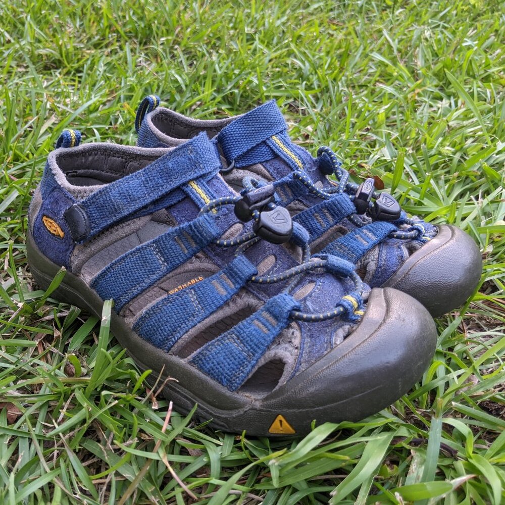 Keen Big Kids' Newport H2 Blue Size 2